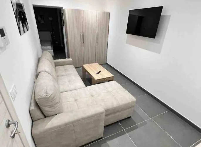 アパート Pregevole Duplex A 1 Minuto Dalla Metro