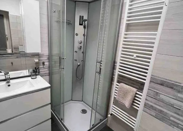 Appartamento Pregevole Duplex A 1 Minuto Dalla Metro Collegno